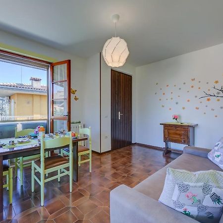 Villa Fiorita Apartments - Happy Rentals シルミオーネ エクステリア 写真