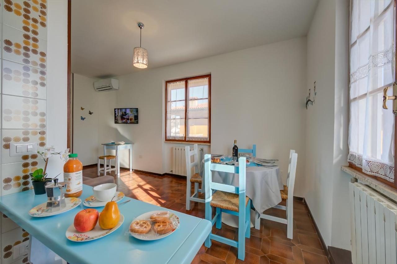 Villa Fiorita Apartments - Happy Rentals シルミオーネ エクステリア 写真