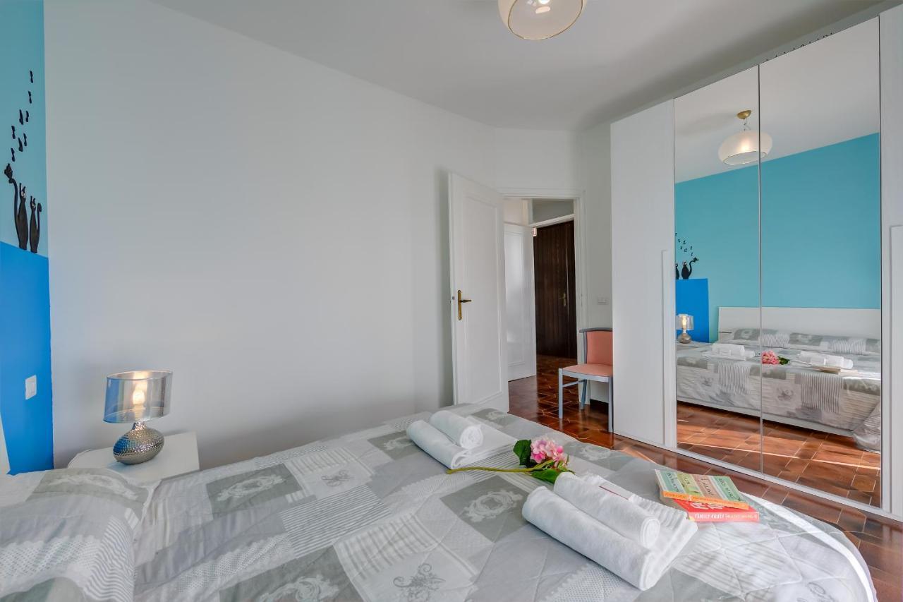 Villa Fiorita Apartments - Happy Rentals シルミオーネ エクステリア 写真