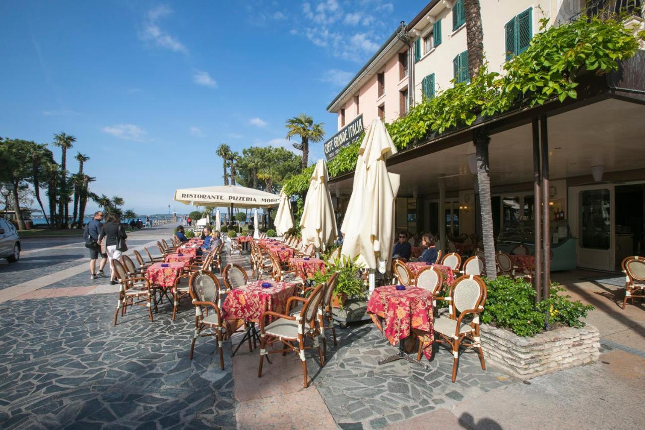 Villa Fiorita Apartments - Happy Rentals シルミオーネ エクステリア 写真