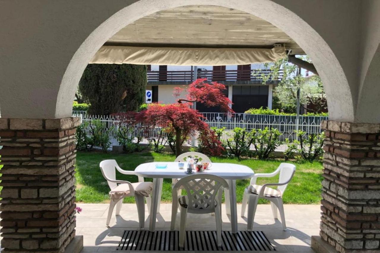 Villa Fiorita Apartments - Happy Rentals シルミオーネ エクステリア 写真