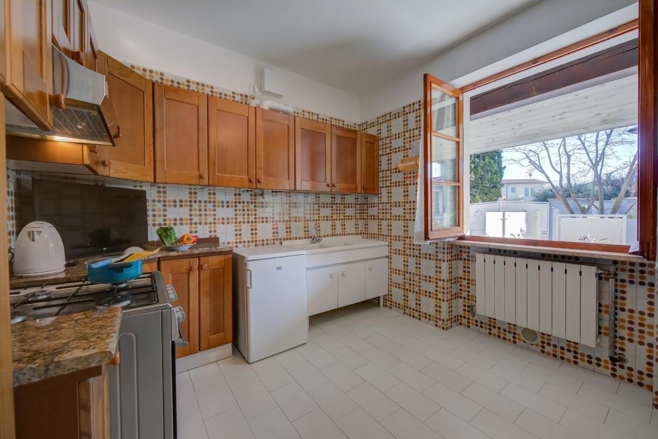 Villa Fiorita Apartments - Happy Rentals シルミオーネ エクステリア 写真